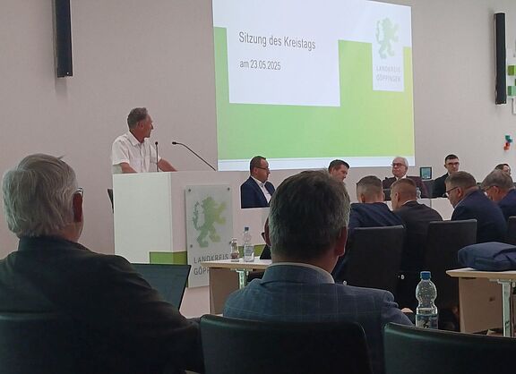 ADFC dankt Landrat Wolff bei Kreistagssitzung ADFC dankt Landrat Wolff bei Kreistagssitzung