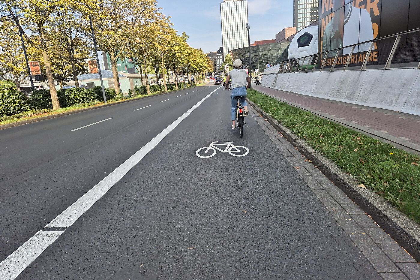 Radfahrstreifen.