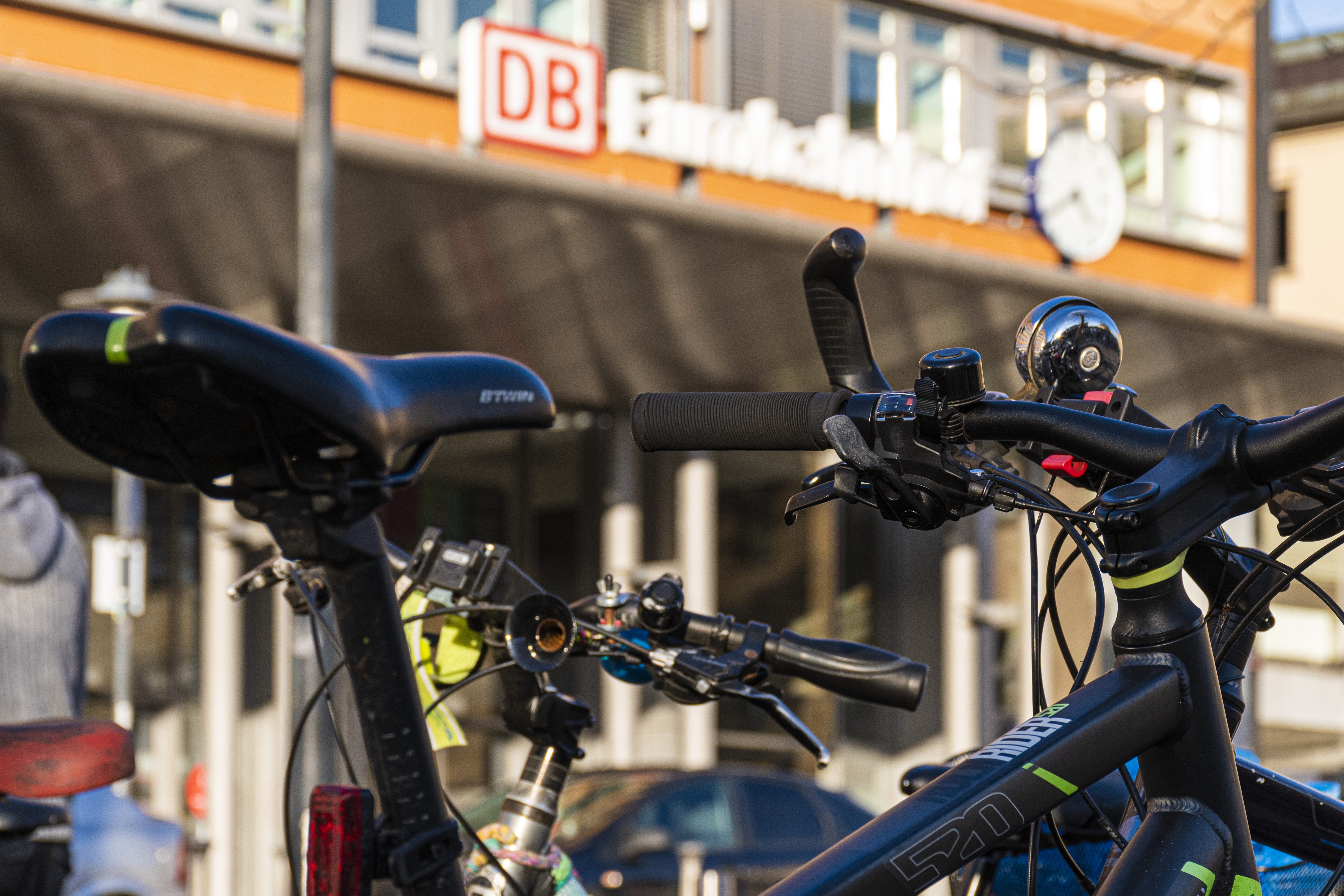 Fahrräder am HBF Saarbrücken Fahrräder am HBF Saarbrücken