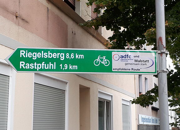 Schild an der Riegelsberger Straße