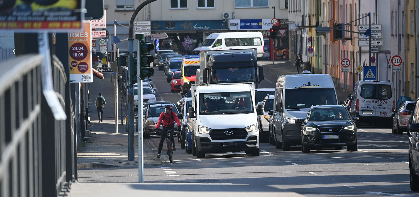Saarbrücken-Burbach, Burbacher Straße